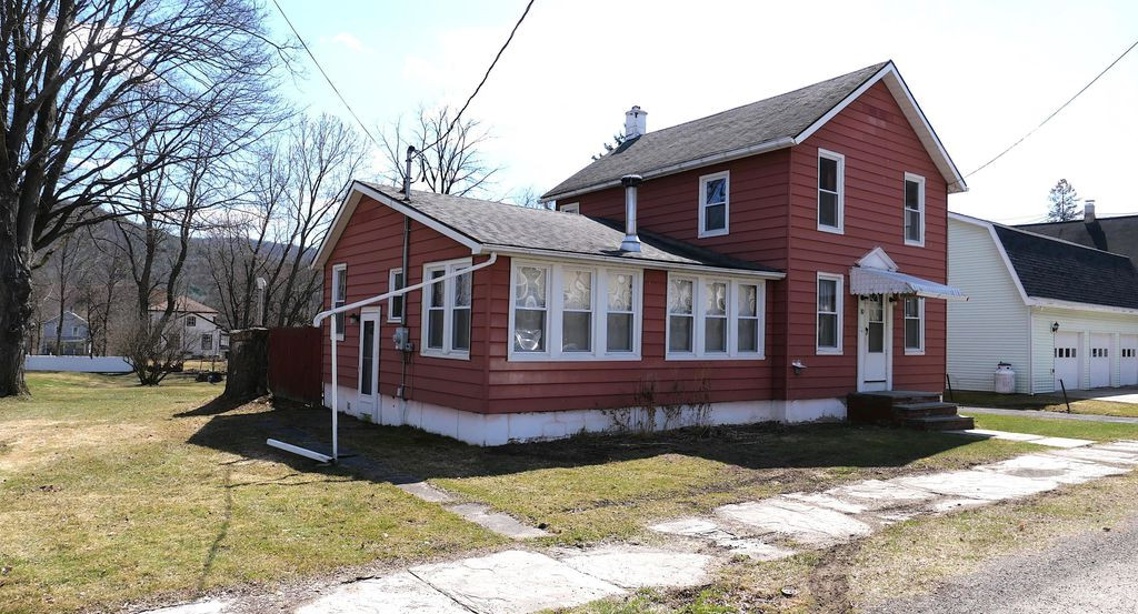 Lackawanna Ave, Hallstead, PA 18822, Foreclosure 69,000 4BD / 1BH