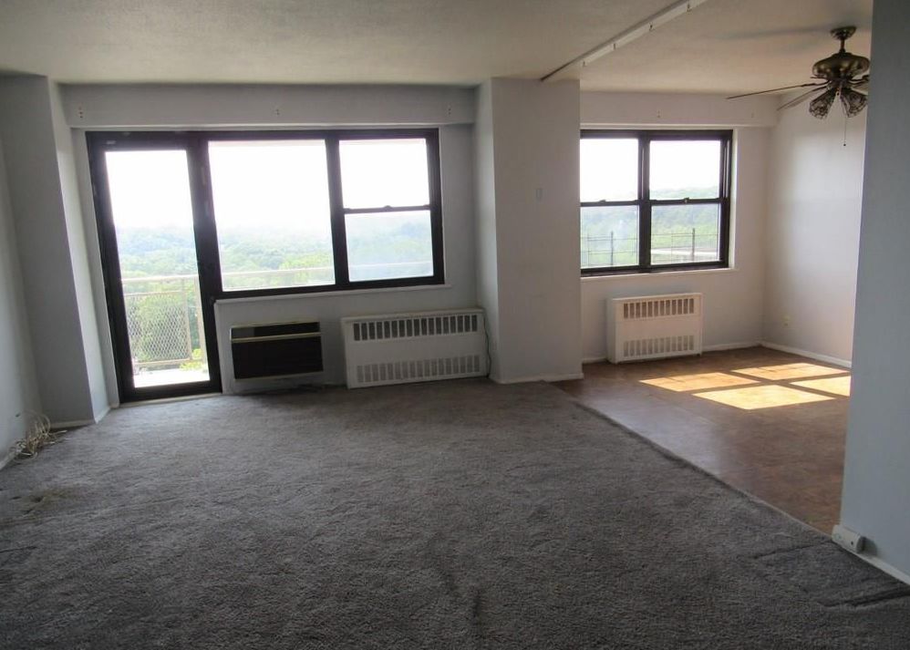 Ferris Ave Apt 9j, White Plains, NY 10603, Foreclosure 157,900 2BD