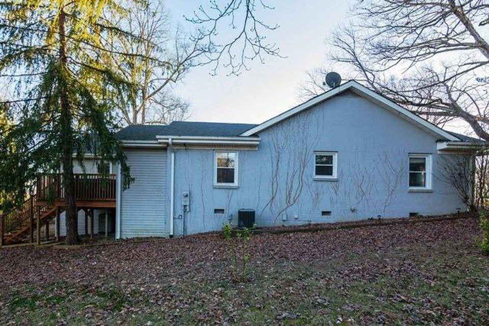 Highland Park, Glasgow, KY 42141, Foreclosure 135,452 3BD / 3BH