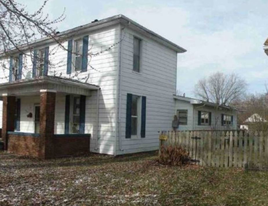 Mulberry St, Clinton, IN 47842, Foreclosure Call 4BD / 1.5BH