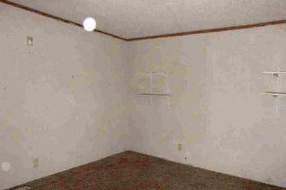 Suzanne Ct, Los Lunas, NM 87031, Foreclosure 81,100 4BD / 2BH