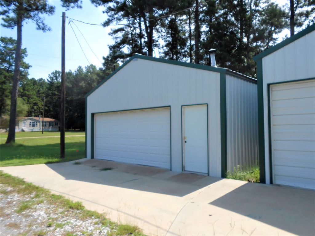 White Fox Rd, Marshall, TX 75670, Foreclosure 87,500 3BD / 2BH