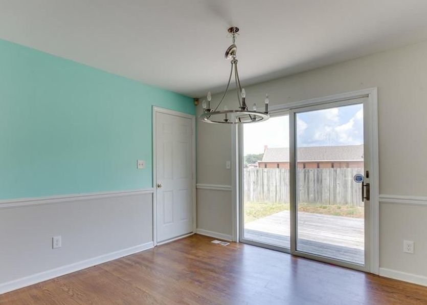 Denbigh Blvd, Newport News, VA 23608, Foreclosure 163,000 3BD / 1.5BH Foreclosure Listing