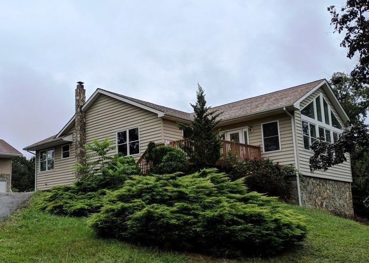 Mill Creek Cir, Pulaski, VA 24301, Foreclosure 329,900 4BD / 2BH