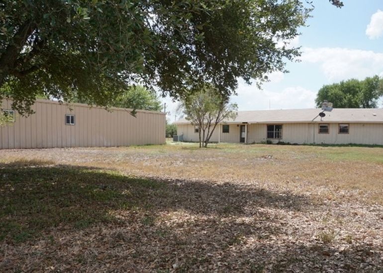 County Road 2014, Pearsall, TX 78061, Foreclosure 122,000 2BD / 3BH Foreclosure Listing
