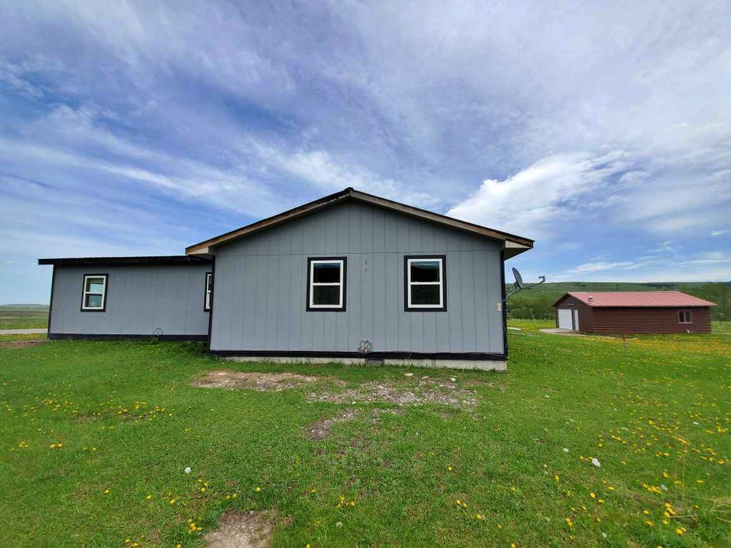Us Highway 89 W, Babb, MT 59411, Foreclosure 160,000 3BD / 3BH
