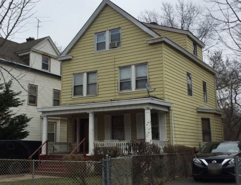 N Munn Ave, East Orange, NJ 07017, Foreclosure 375,616 3BD / 1BH