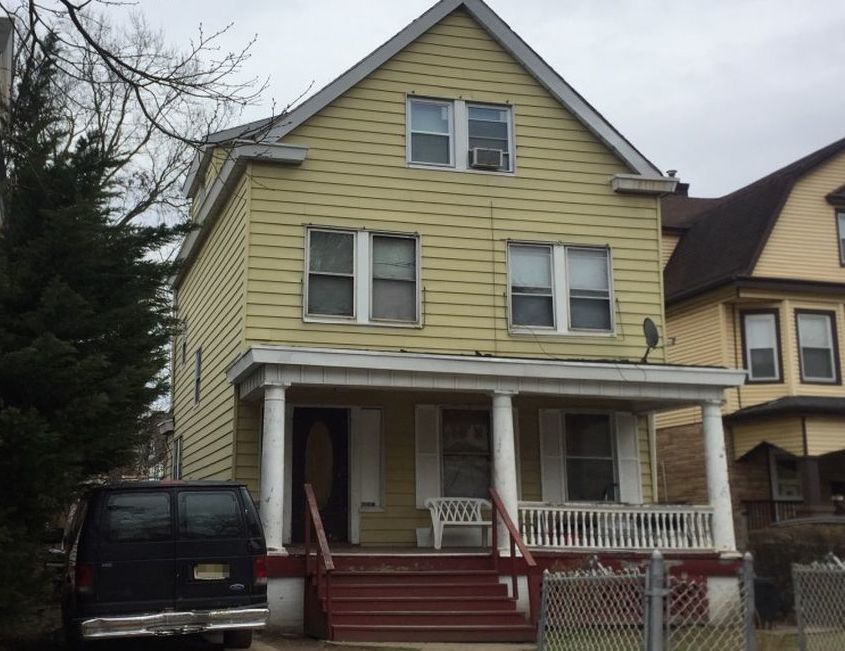 N Munn Ave, East Orange, NJ 07017, Foreclosure 375,616 3BD / 1BH