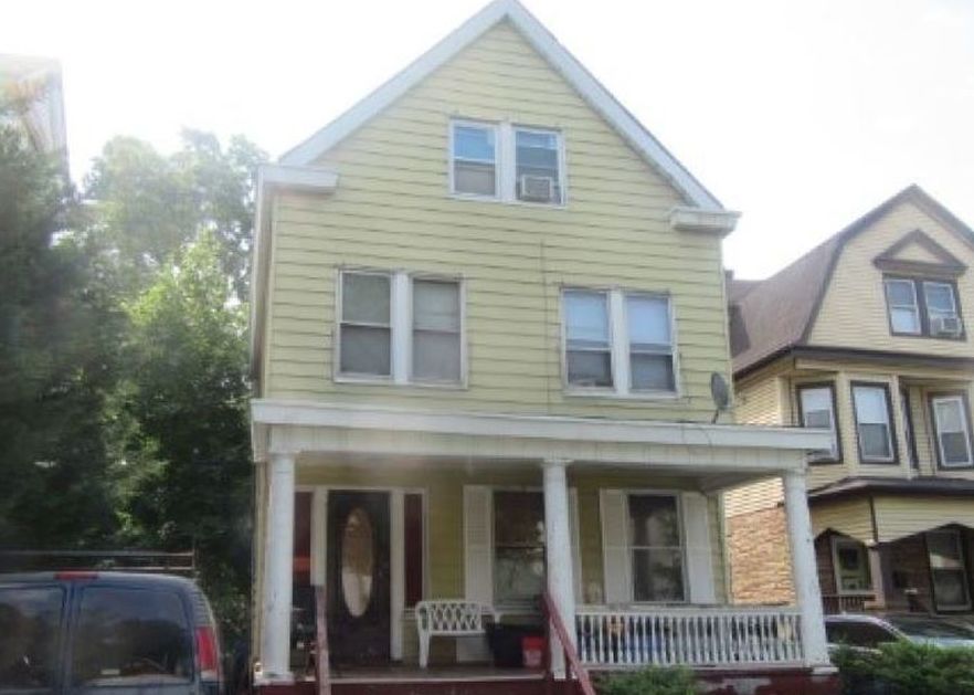 N Munn Ave, East Orange, NJ 07017, Foreclosure 375,616 3BD / 1BH