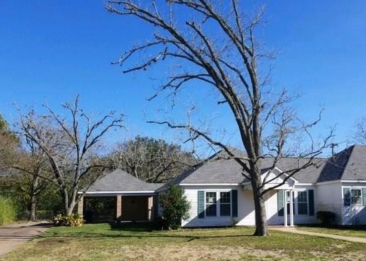 14th St, Hempstead, TX 77445, Foreclosure 145,000 3BD / 2BH