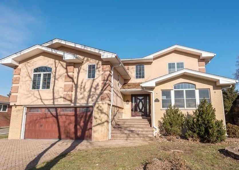 Ponto Dr, Morton Grove, IL 60053, Foreclosure 503,900 4BD / 3BH Foreclosure Listing 29564520