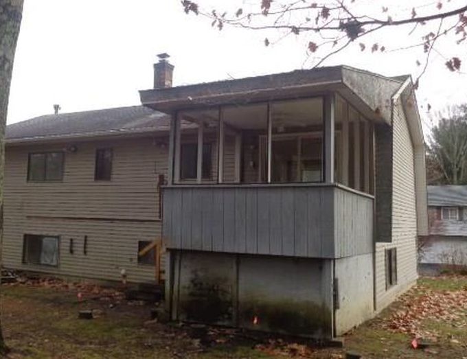 White Pine Rd, Torrington, CT 06790, Foreclosure 100,000 3BD / 1.5BH Foreclosure Listing