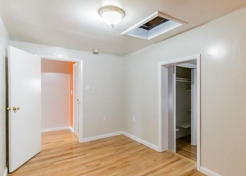 Goble St, Newark, NJ 07114, Foreclosure 283,000 4BD / 3BH