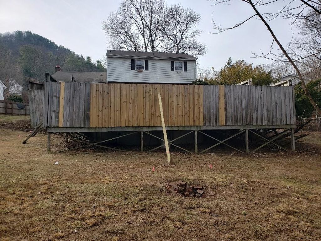 Pelham Dr, Roanoke, VA 24018, Foreclosure 200,000 5BD / 3BH