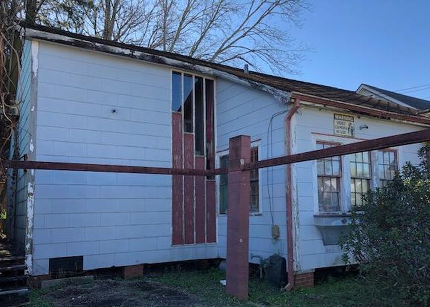 Charles St, New Iberia, LA 70560, Foreclosure 37,000 2BD / 1BH