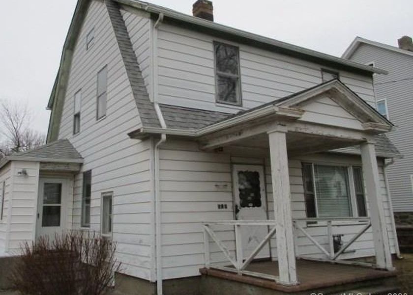 Henry Ave, Stratford, CT 06614, Foreclosure 154,900 3BD / 2BH Foreclosure Listing 29651772
