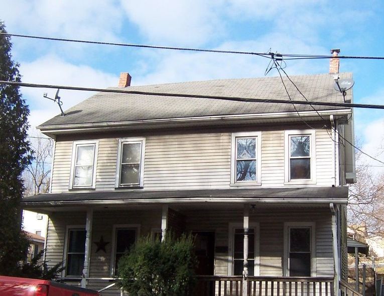 Bridge St, Lehighton, PA 18235, Foreclosure Call 2BD / 1BH