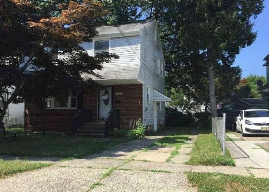 Lexington Ave, Pennsauken, NJ 08110, Foreclosure 130,000 3BD / 3BH