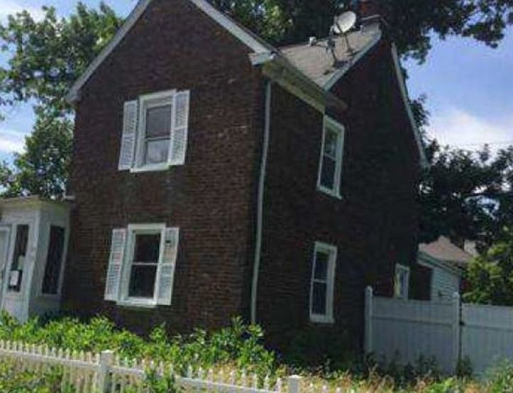 Collings Rd, Camden, NJ 08104, Foreclosure Call 2BD / 1BH