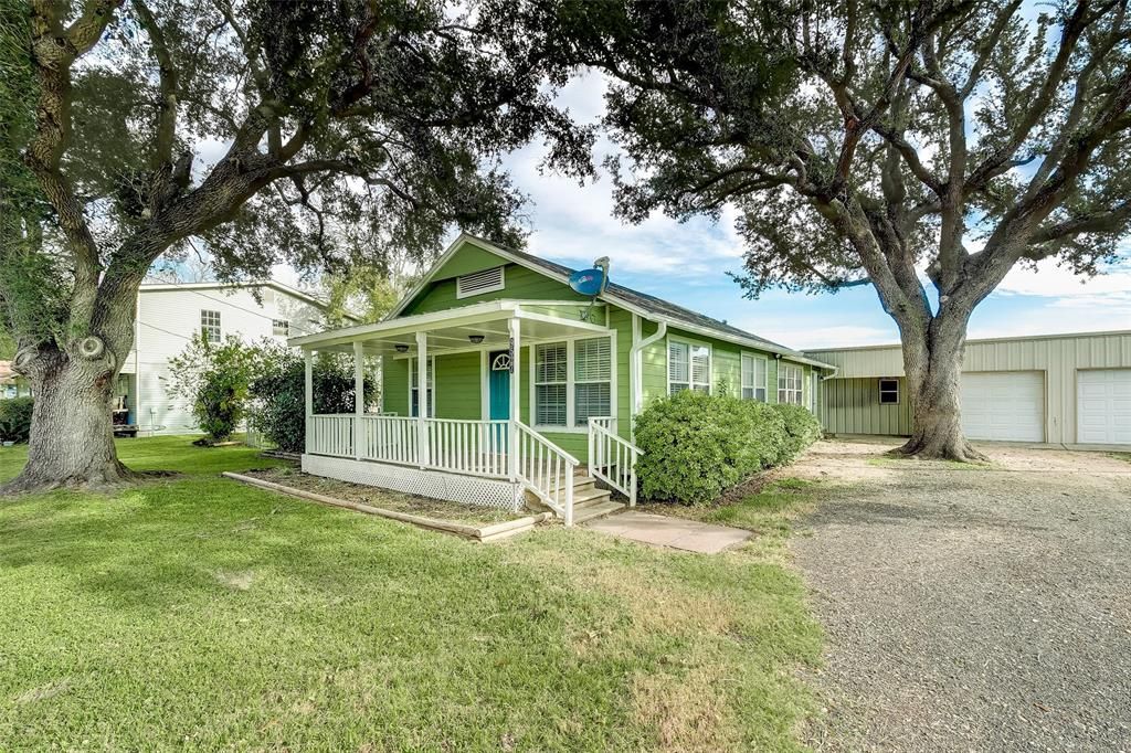 Church St, Needville, TX 77461, Foreclosure 142,070 3BD / 1BH