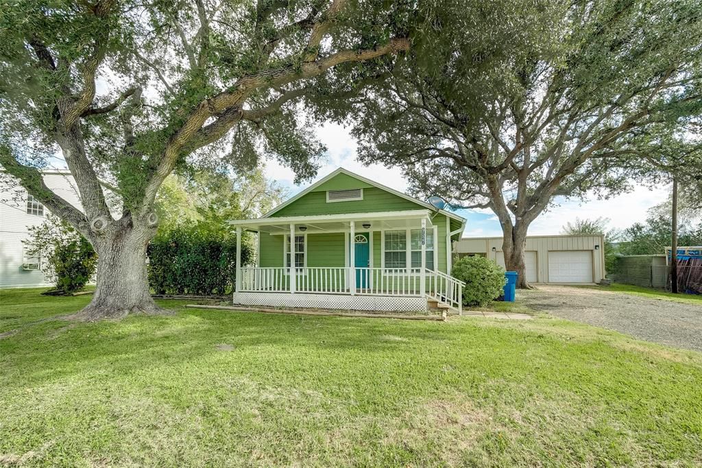 Church St, Needville, TX 77461, Foreclosure 142,070 3BD / 1BH