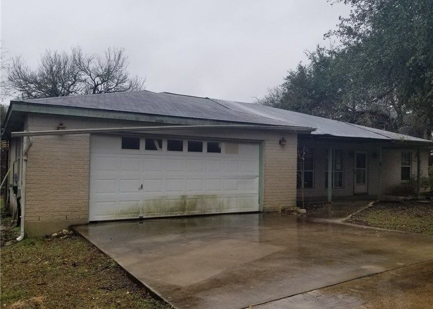 Oak St, San Marcos, TX 78666, Foreclosure 180,671 3BD / 2BH