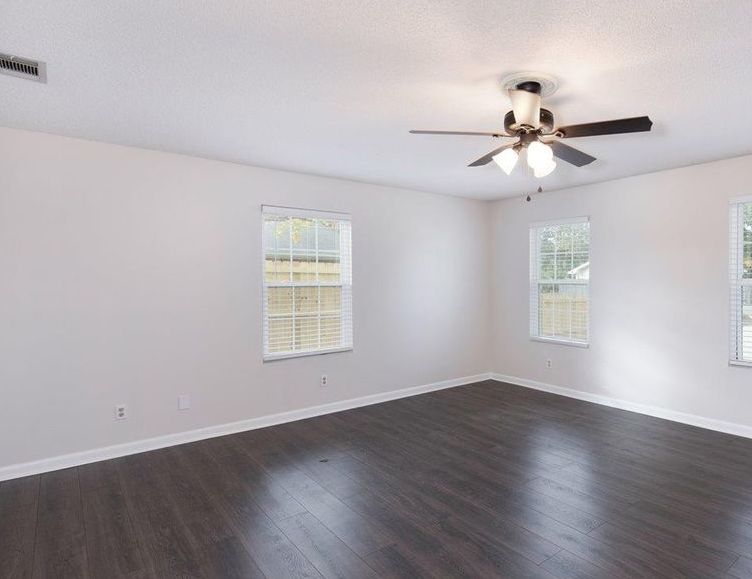 Sherri Ln, Orange Beach, AL 36561, Foreclosure 285,000 3BD / 2BH