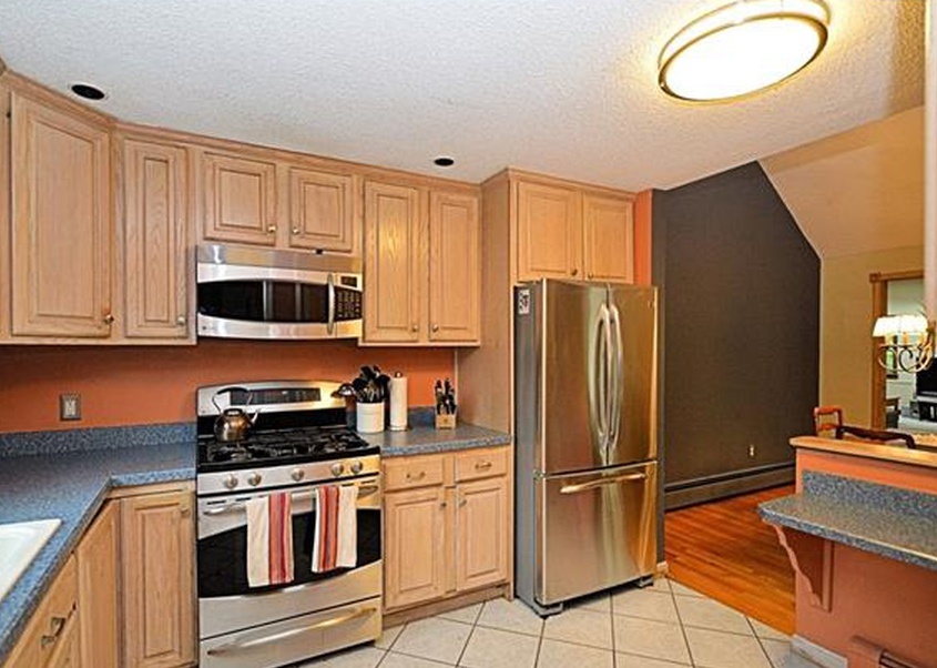 Cabin Rd, Colchester, CT 06415, Foreclosure 190,000 3BD / 2BH