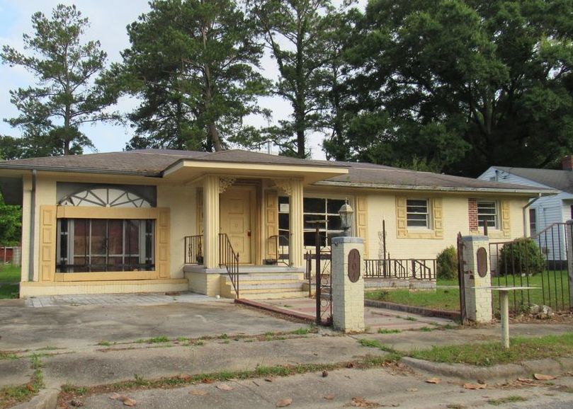 N Dover St, Kinston, NC 28501, Foreclosure Call 2BD / 1BH