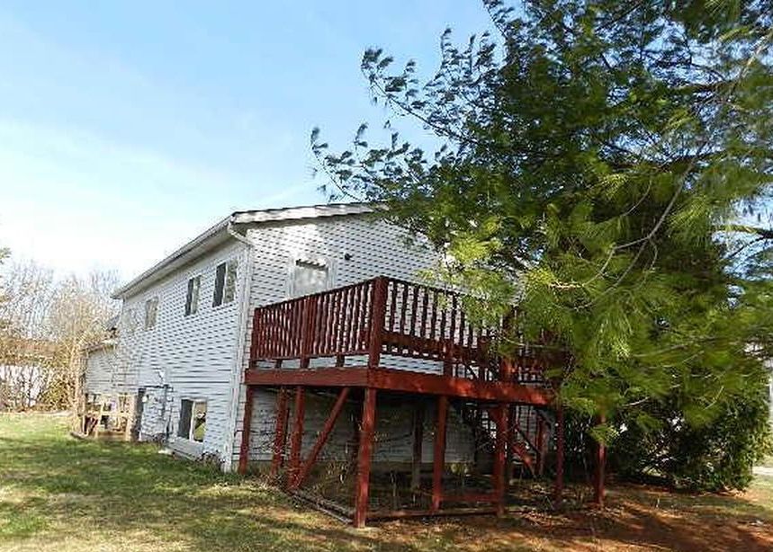 Refugee Rd, Columbus, OH 43232, Foreclosure 88,400 3BD / 2BH