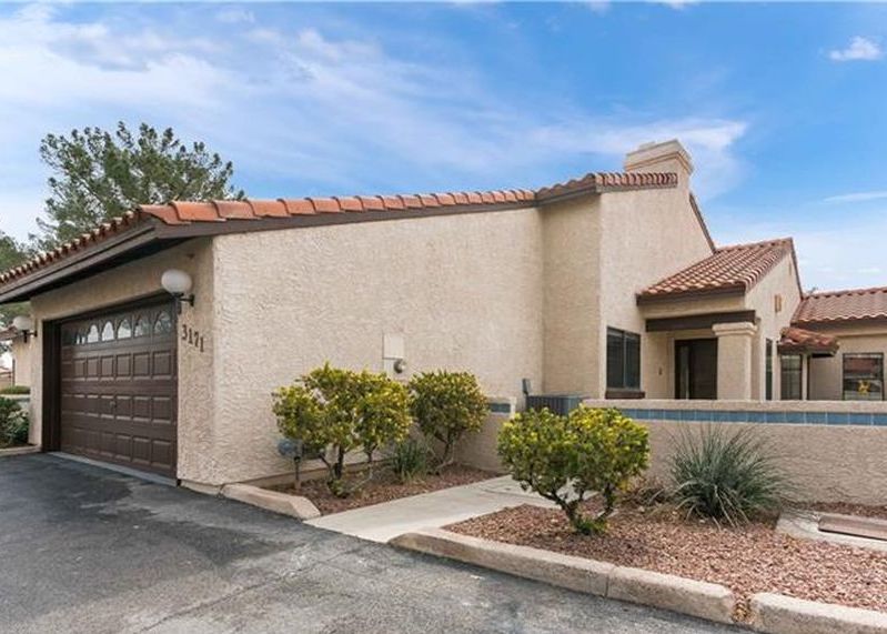 La Mancha Way, Henderson, NV 89014, Foreclosure 183,000 2BD / 2BH