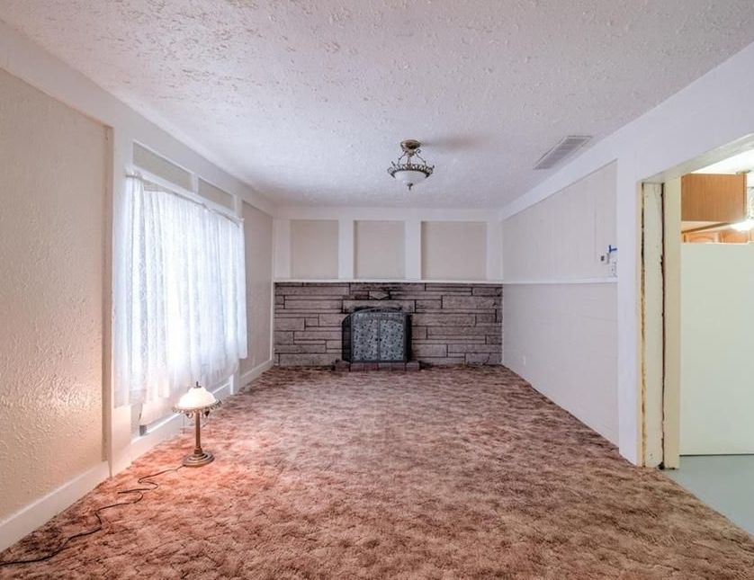 S Sherman Dr, Indianapolis, IN 46203, Foreclosure 47,000 2BD / 2BH