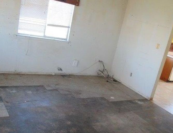 County Road 94b, Woodland, CA 95695, Foreclosure 330,000 3BD / 2BH