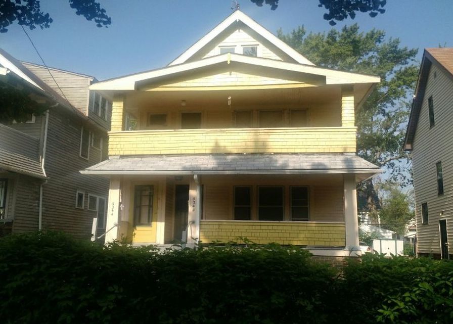 E 123rd St, Cleveland, OH 44120, Foreclosure Call 4BD / 2BH