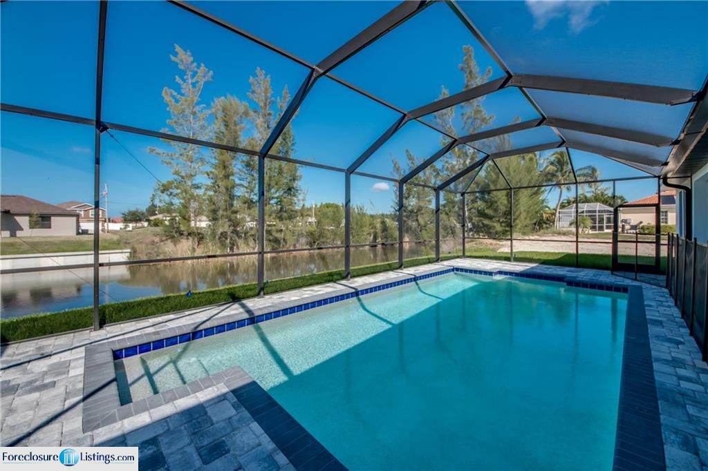 Sw 11th St, Cape Coral, FL 33991, Foreclosure 24,500 4BD / 3BH