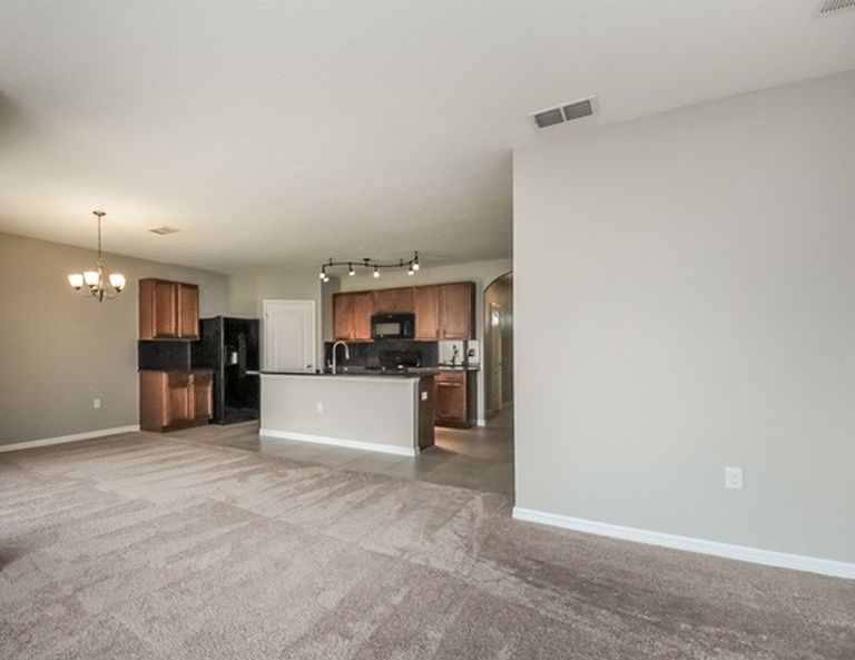 Marabou Dr, Davenport, FL 33896, Foreclosure 229,000 4BD / 2BH