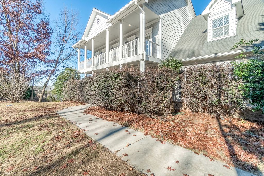 Settindown Dr, Roswell, GA 30075, Foreclosure 201,901 4BD / 4BH