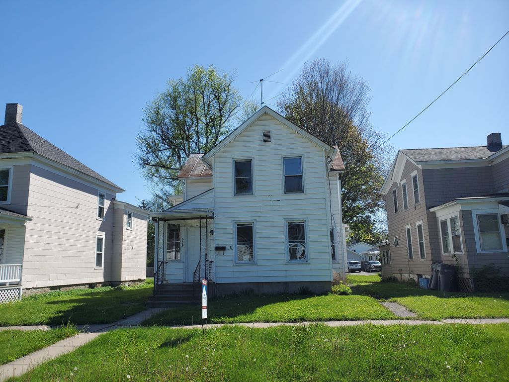 W Embargo St, Rome, NY 13440, Foreclosure 178,495 5BD / 2BH