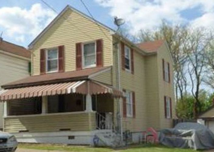 Pennsylvania Ave, West Mifflin, PA 15122, Foreclosure Call 2BD