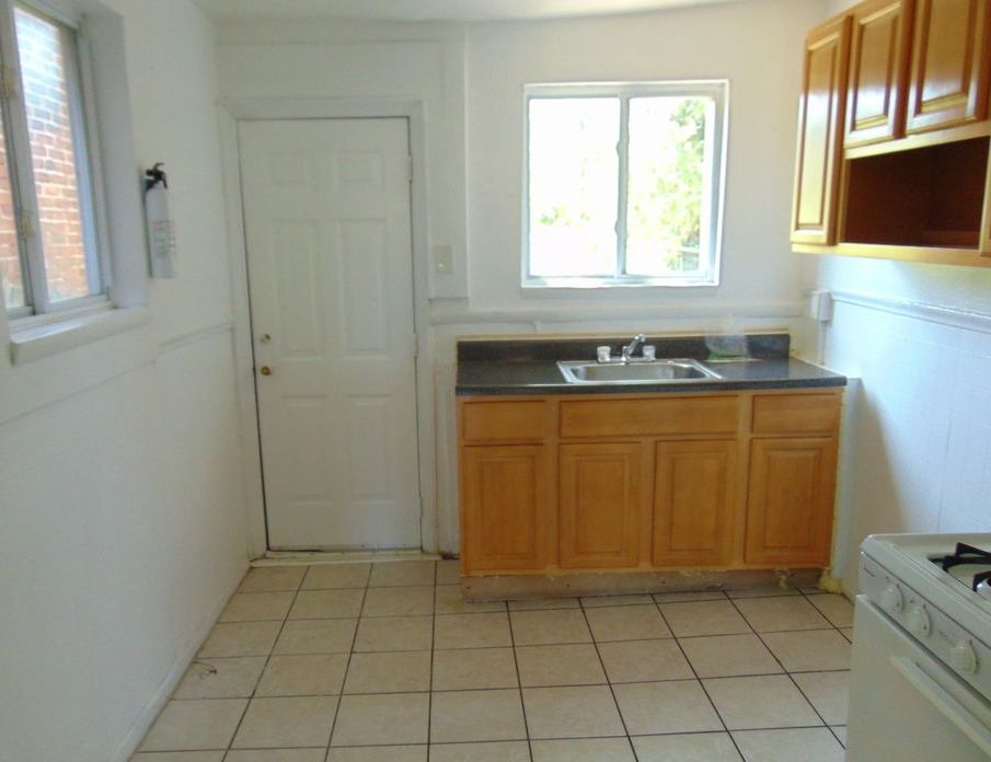 Cherry St, Camden, NJ 08103, Foreclosure 49,990 2BD / 1BH