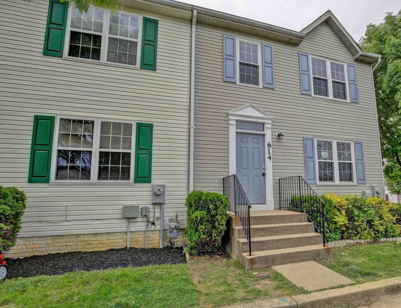 Annapolis Walk Dr, Annapolis, MD 21401, Foreclosure 252,900 3BD