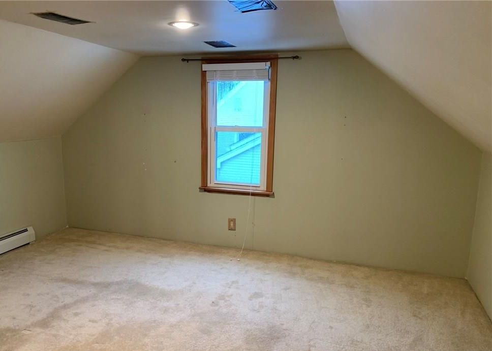 Hillside Ave, Enfield, CT 06082, Foreclosure 168,000 3BD / 1BH