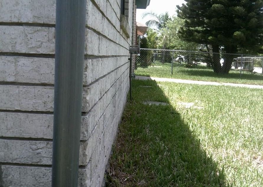 E 10th St, Los Fresnos, TX 78566, Foreclosure 64,900 3BD / 2BH