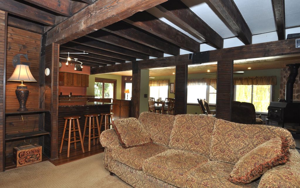 Killdeer Ct, Burlington, WI 53105, Foreclosure 236,859 4BD / 3BH