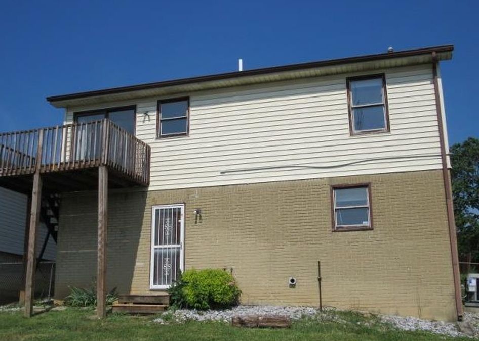 Oliver St, Winchester, KY 40391, Foreclosure 63,500 2BD / 1BH