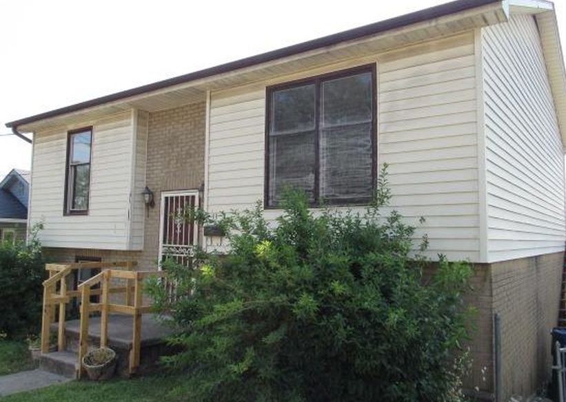 Oliver St, Winchester, KY 40391, Foreclosure 63,500 2BD / 1BH