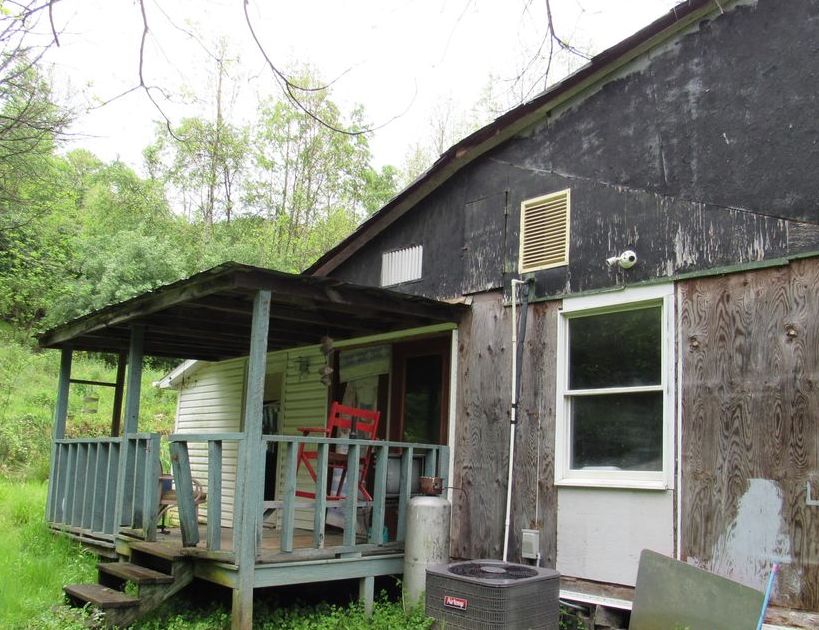 Capricorn Rd, Pound, VA 24279, Foreclosure Call 3BD / 2BH