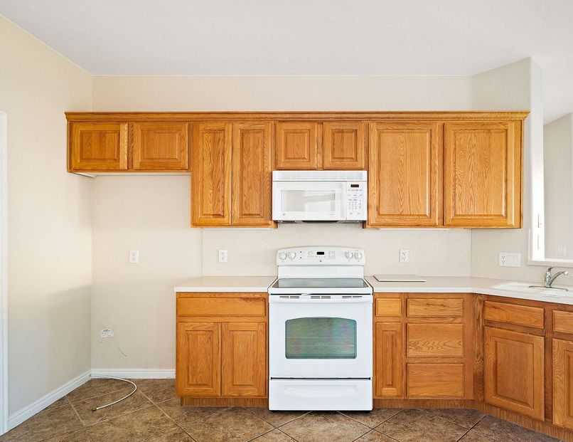 S Ambassador Dr, Saint UT 84790, Foreclosure 290,000 2BD