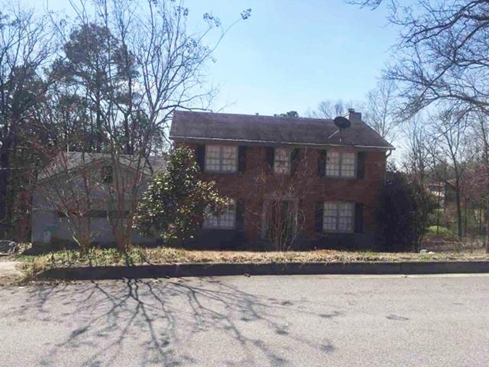 Apache Pass, Anniston, AL 36206, Foreclosure 102,600 4BD / 2.5BH