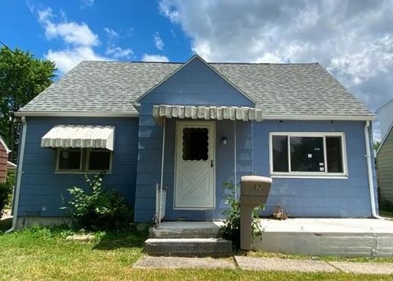 Nicholas Dr N, Tonawanda, NY 14150, Foreclosure 79,900 4BD / 1BH